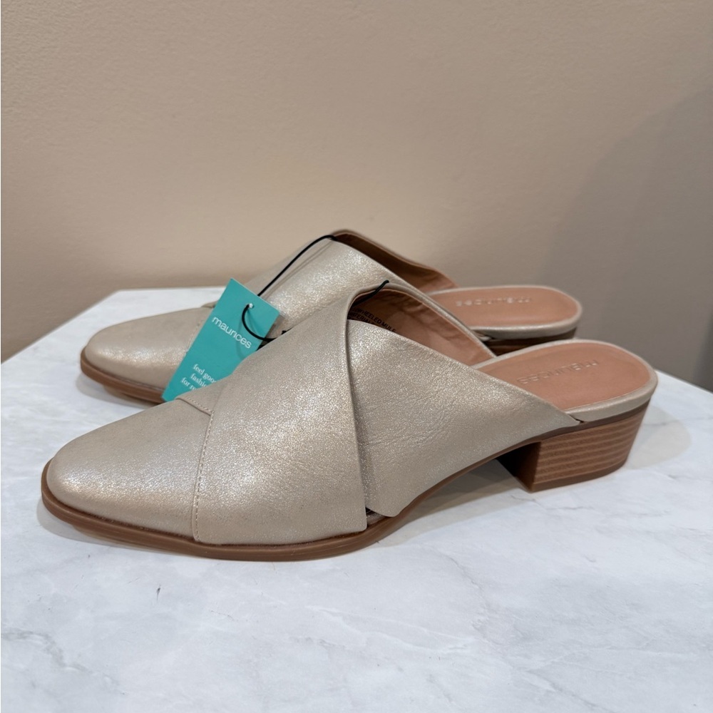 🔥NWT Maurices Women's Slip-On Low Block Heel Mules in Shimmering Cream Size 8.5🔥